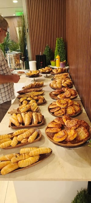 Ruokailu