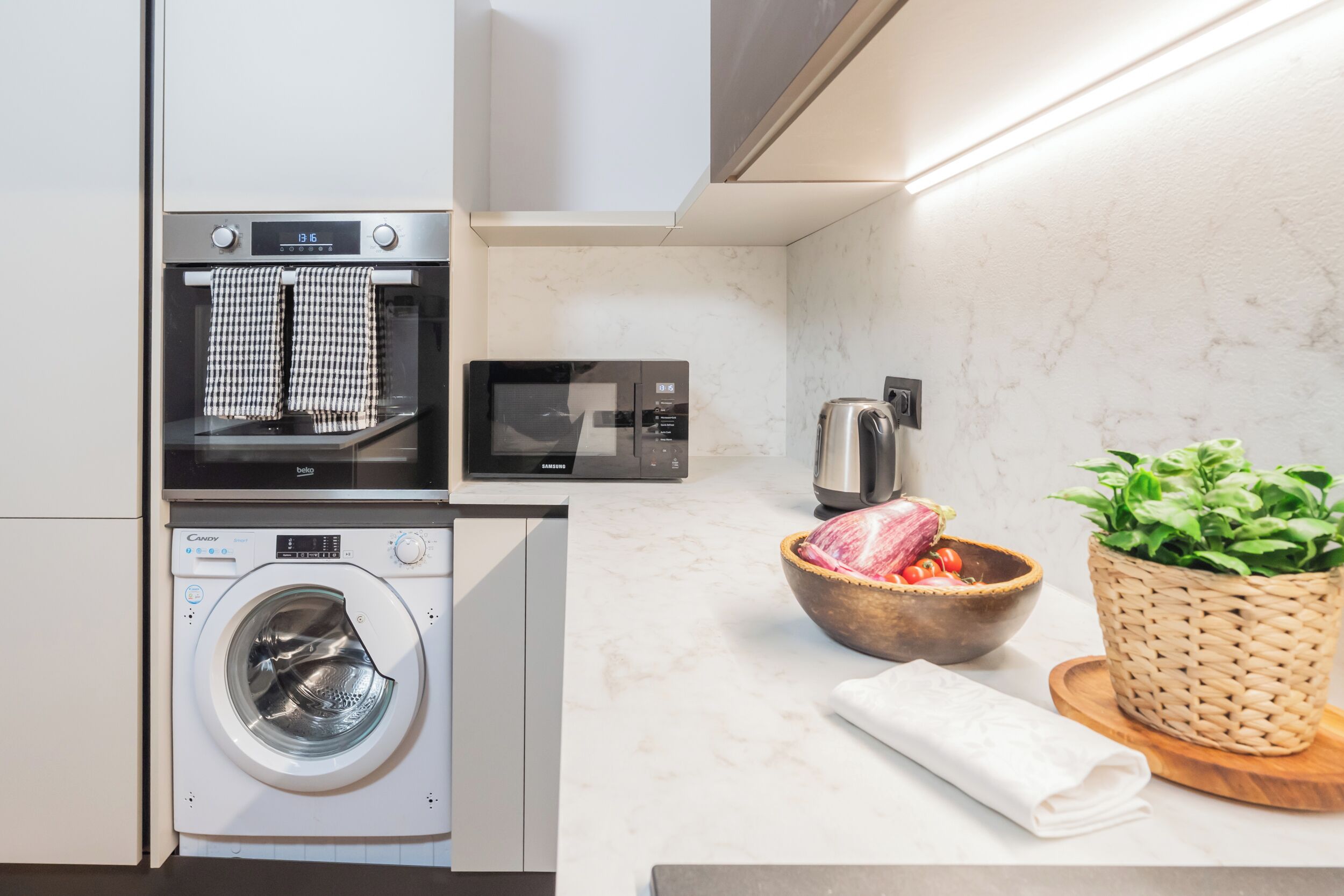 Departamento (2 Bedrooms) | Cocina privada | Cafetera de espresso, microondas, horno y parrilla de estufa 