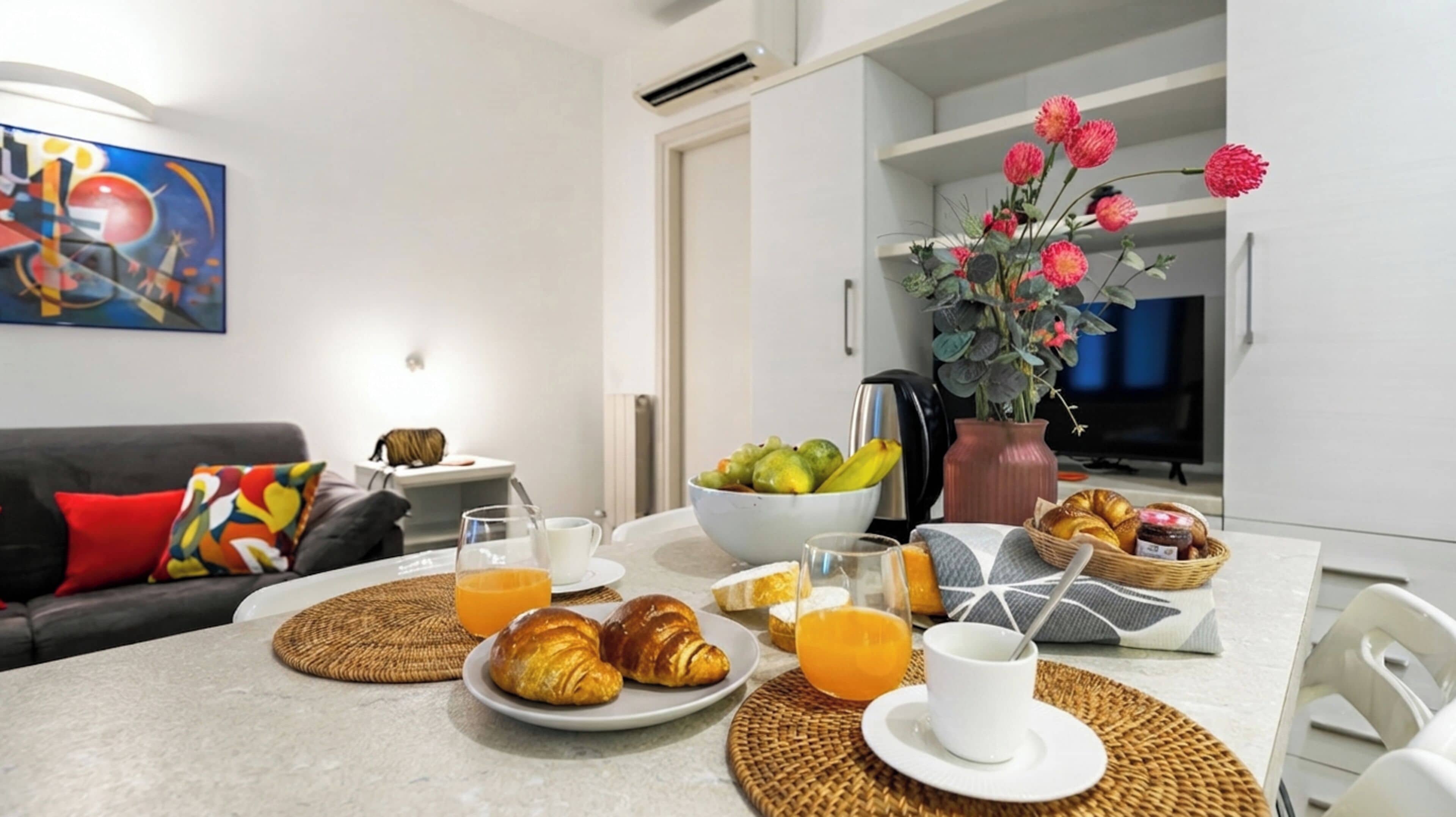Apartment (1 Bedroom) | Interior