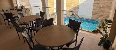 Piscina externa