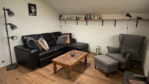 Living area - Snæfell Apartments (Hellissandur)