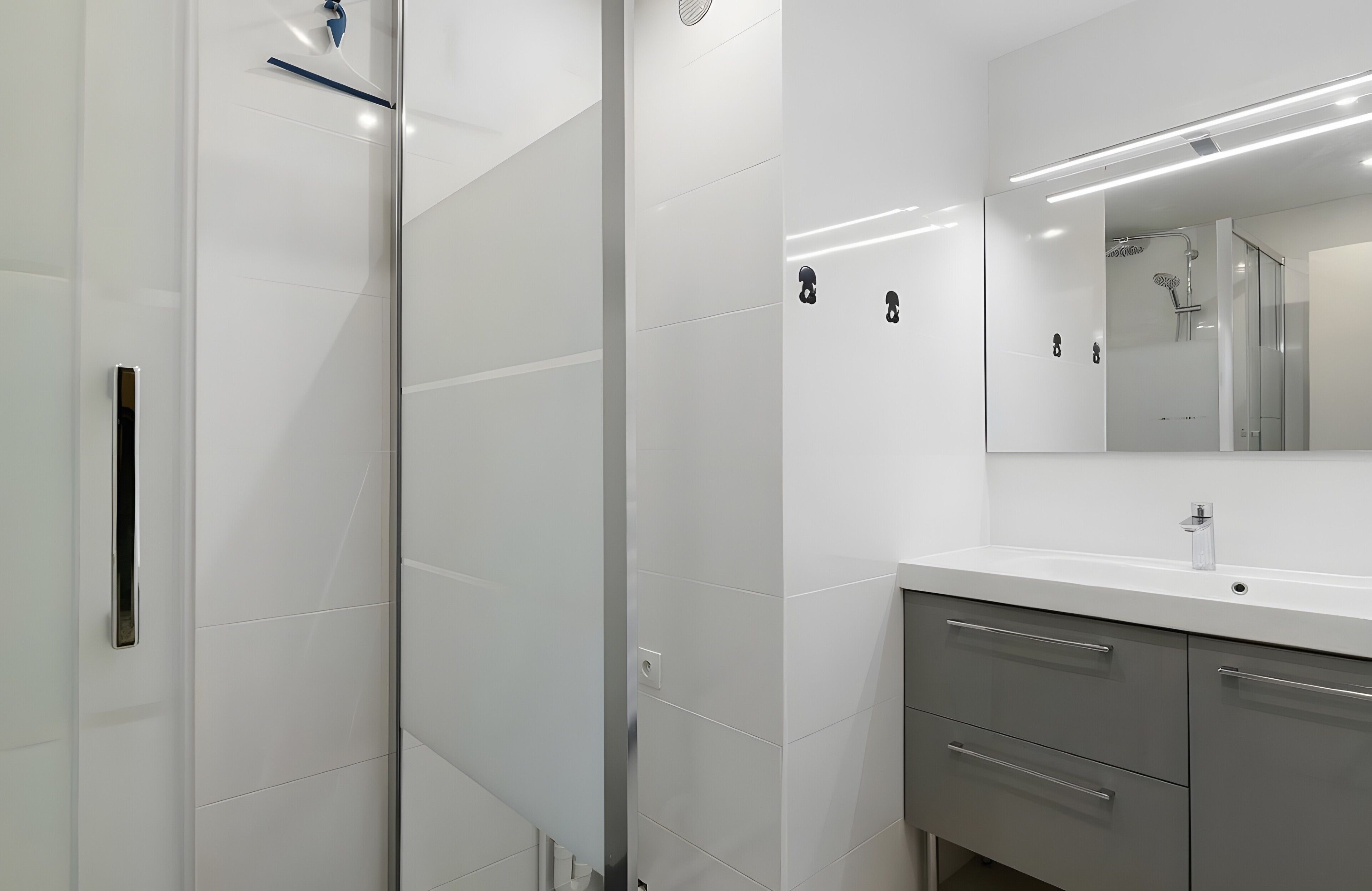 Shower, hair dryer