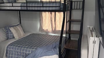 Cortinas opacas, tabla de planchar con plancha, wifi gratis
