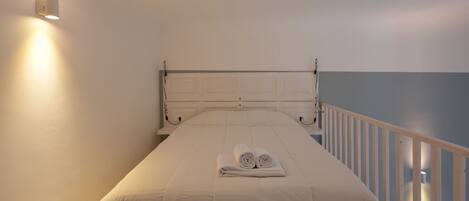 1 bedroom, iron/ironing board