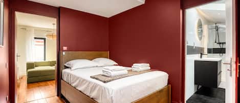 1 chambre, fer et planche à repasser, Wi-Fi gratuit, draps fournis