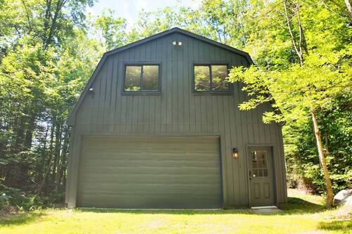 Cozy 1-bedroom apartment in peaceful Moultonborough with AC