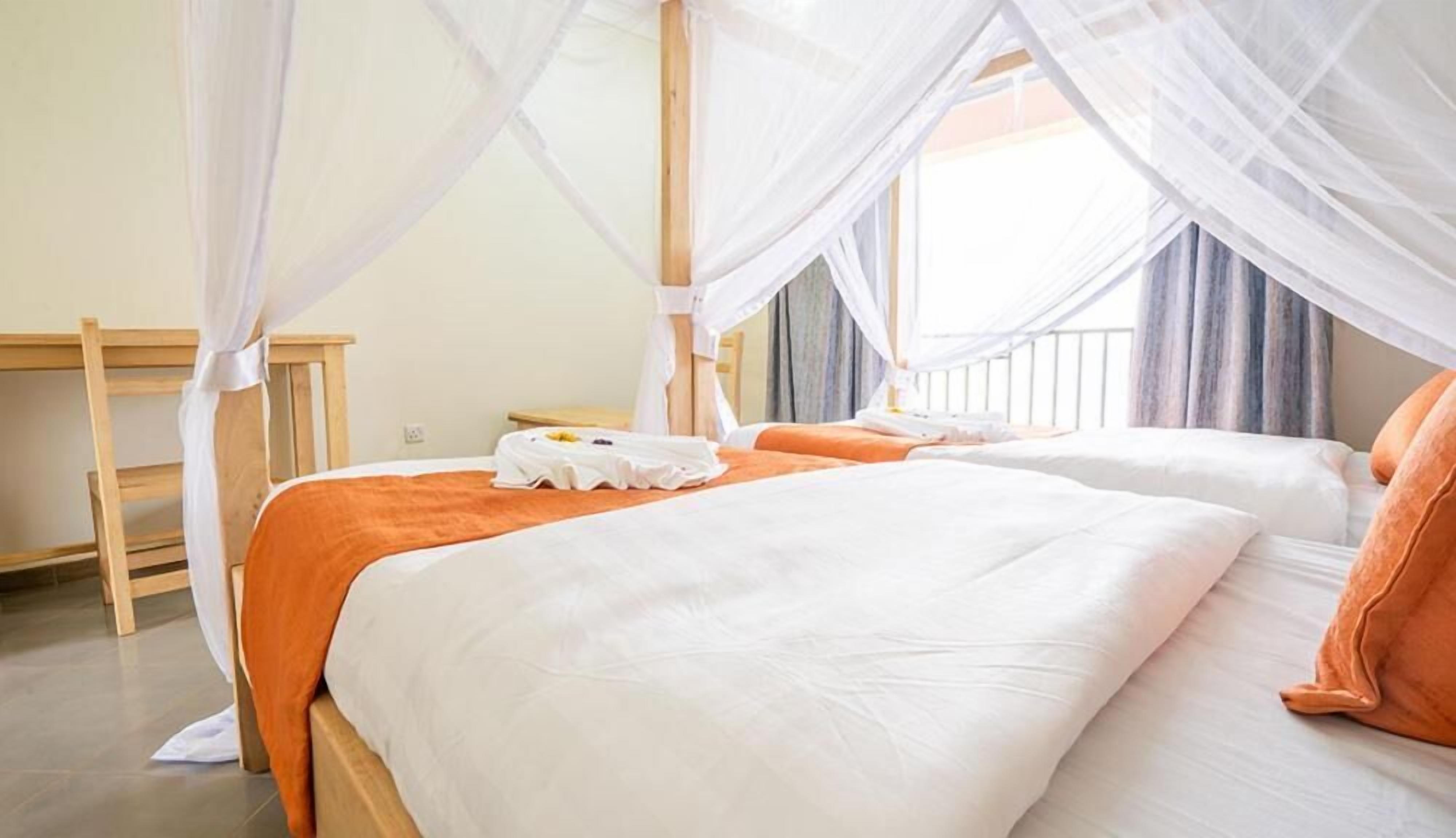 โต๊ะทำงาน
