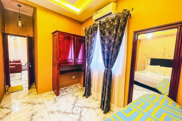 Family Studio Suite, Balcony, City View | Iron/ironing board, WiFi (free)