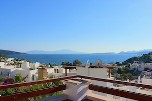 Suíte família, varanda, vista para o mar | Vista da sacada