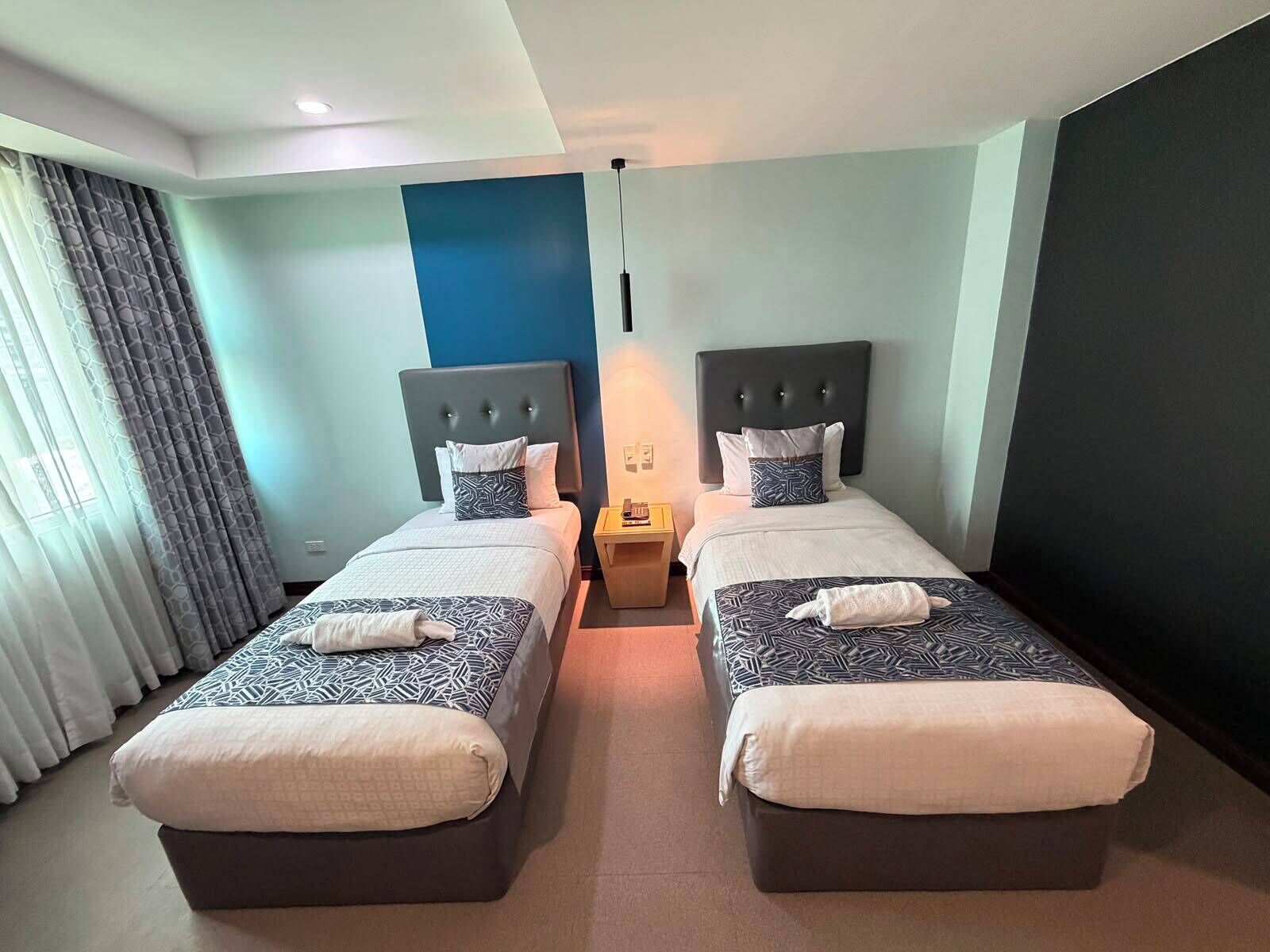 Standard Twin Room | In-room safe, soundproofing, free WiFi, bed sheets