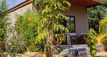 Emirishoi cottages and garden bistro