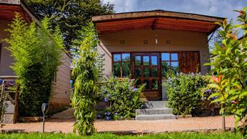 Deluxe Cottage | Exterior