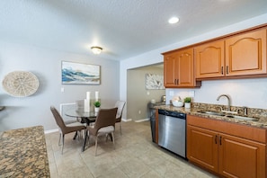 House | 3 bedrooms, Internet - Monthly Rental Comfy Beds Great for Remote Work (Clearwater)