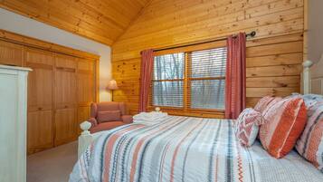 House | 4 bedrooms, high-speed internet