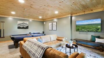 House | 4 bedrooms, high-speed internet