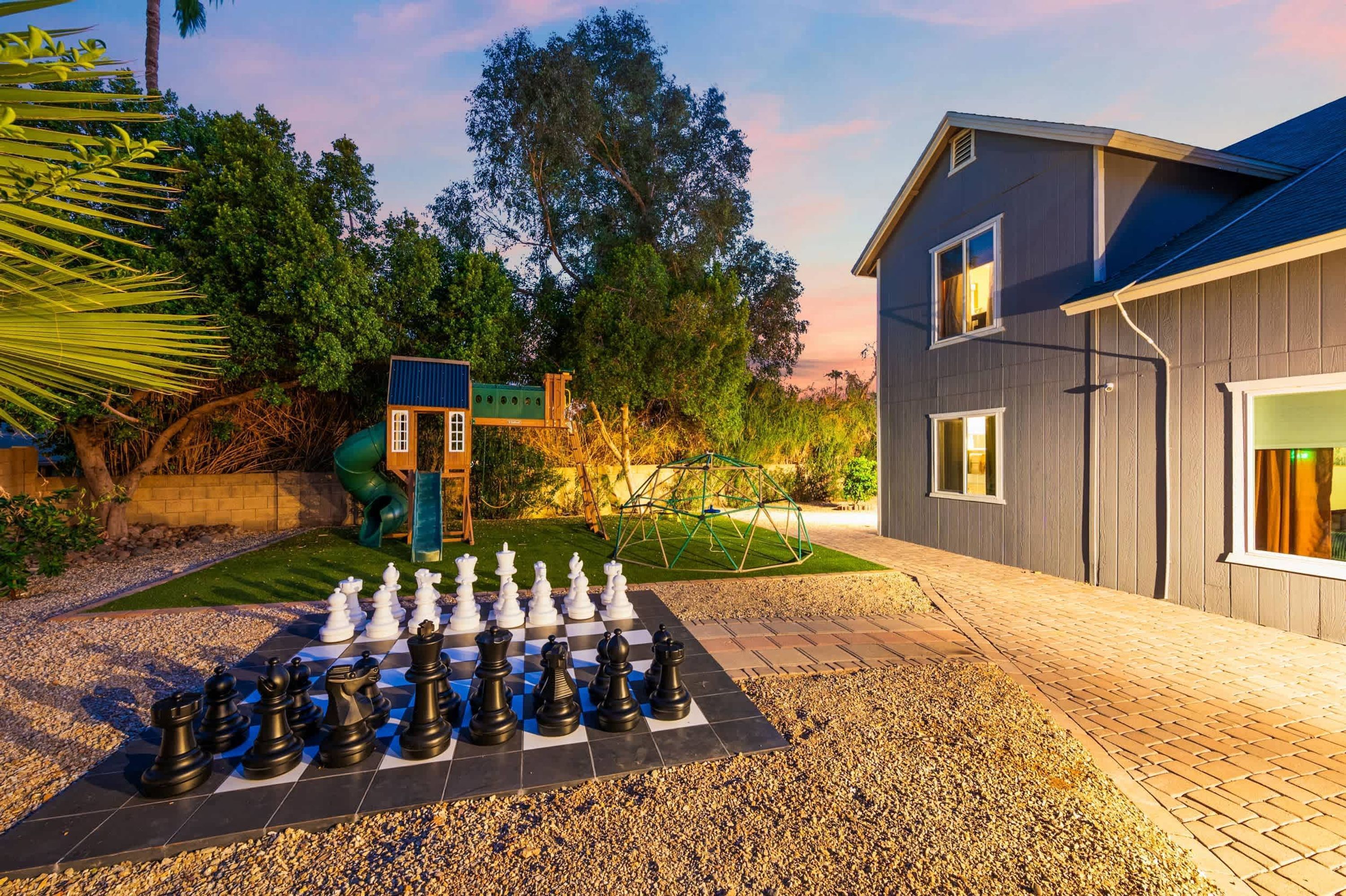 House | 7 bedrooms, high-speed internet
