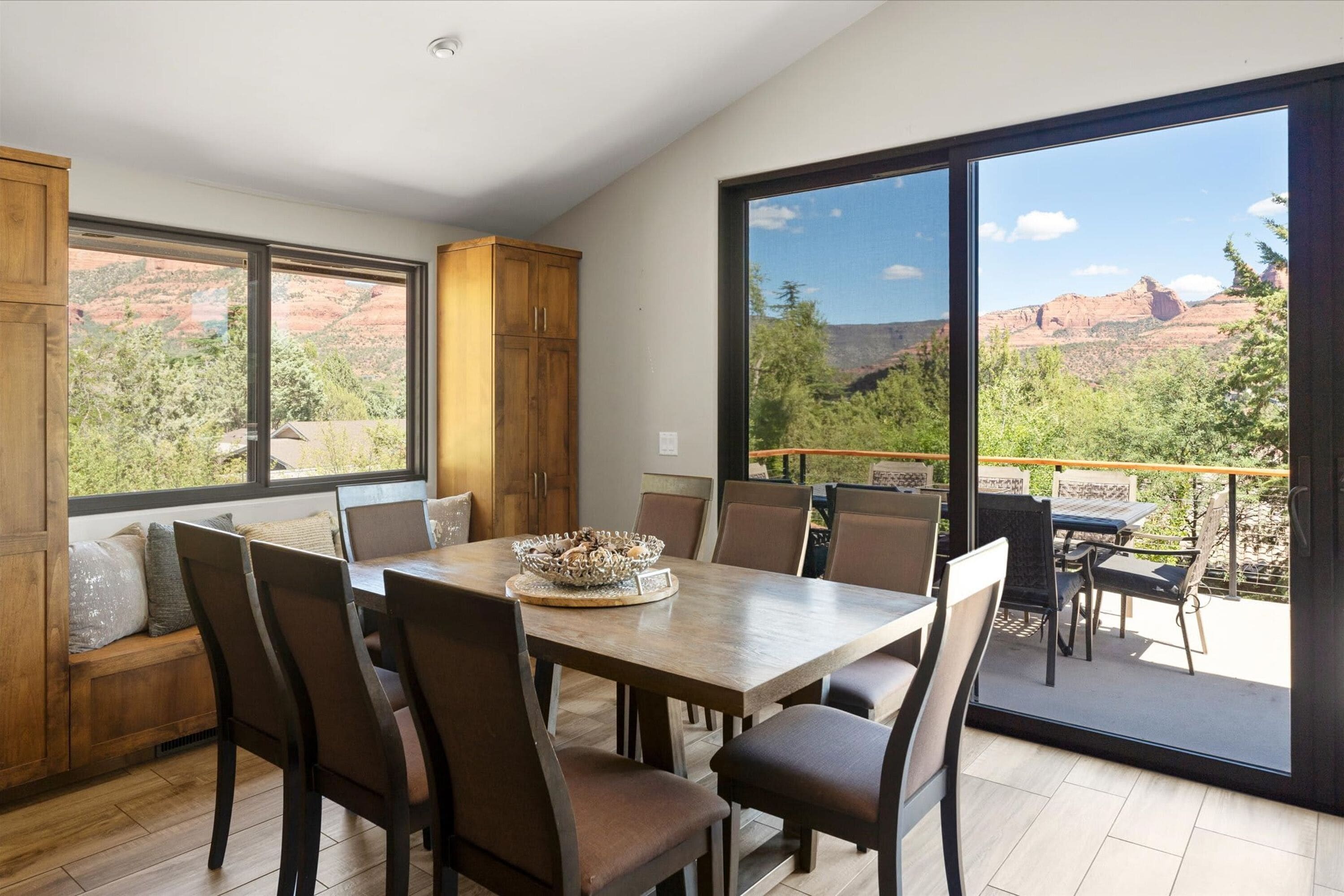 House | 5 bedrooms, high-speed internet