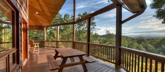 Endless Views Hot Tub Movie Theater Firepit