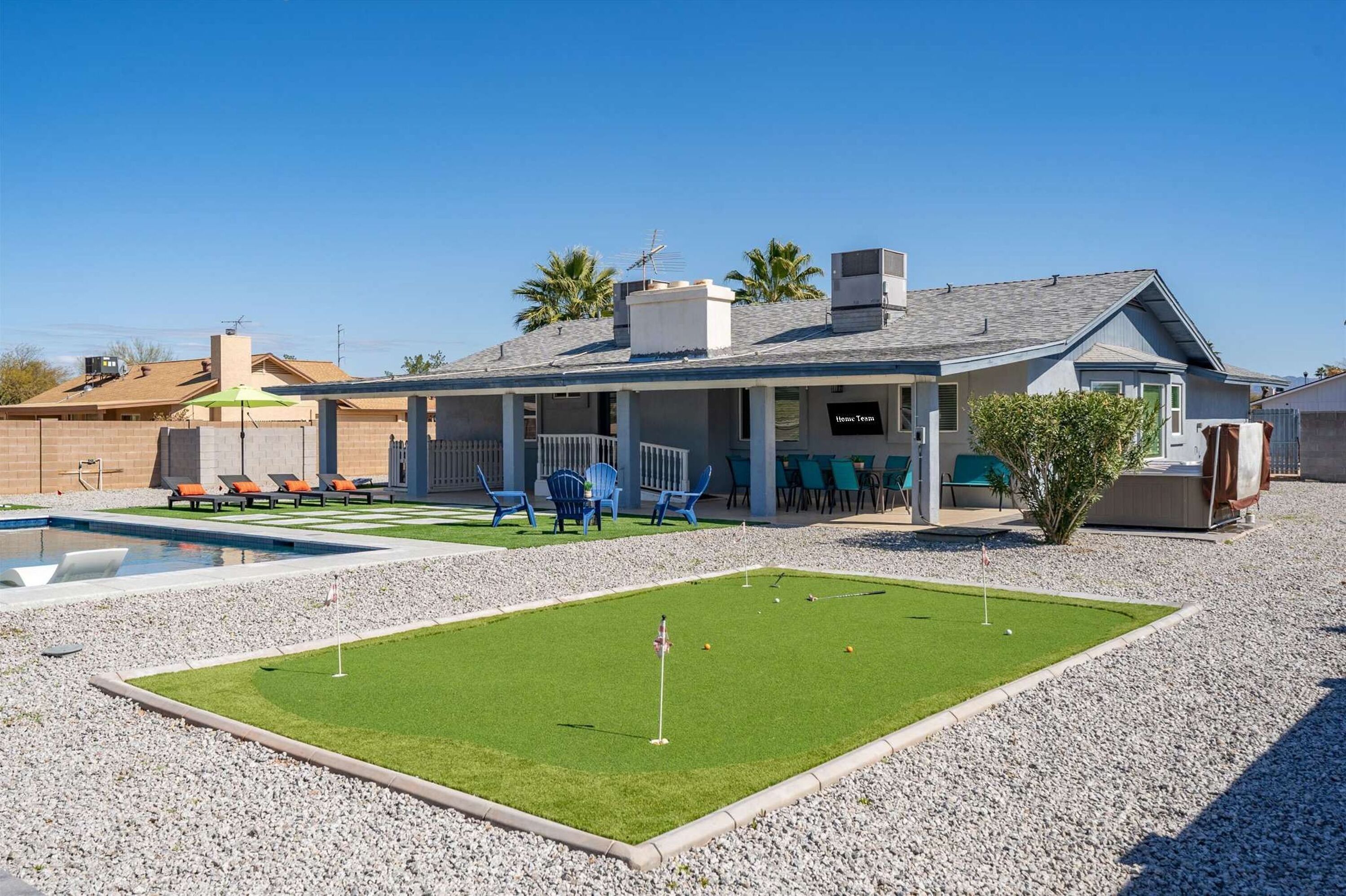 House | 6 bedrooms, high-speed internet