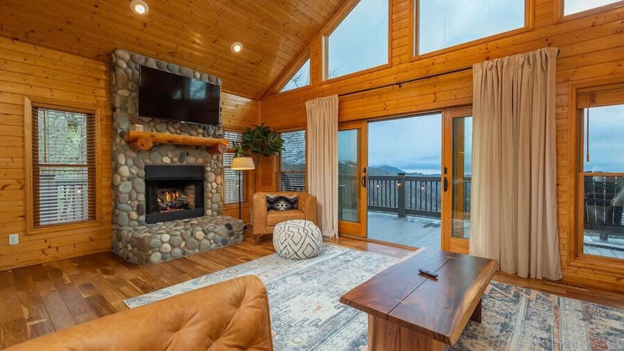 18 Hole Golf - Views For Miles - Hot Tub - Theater