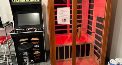 Sleeps 14 Hot Tub Sauna Fire Pit New Build