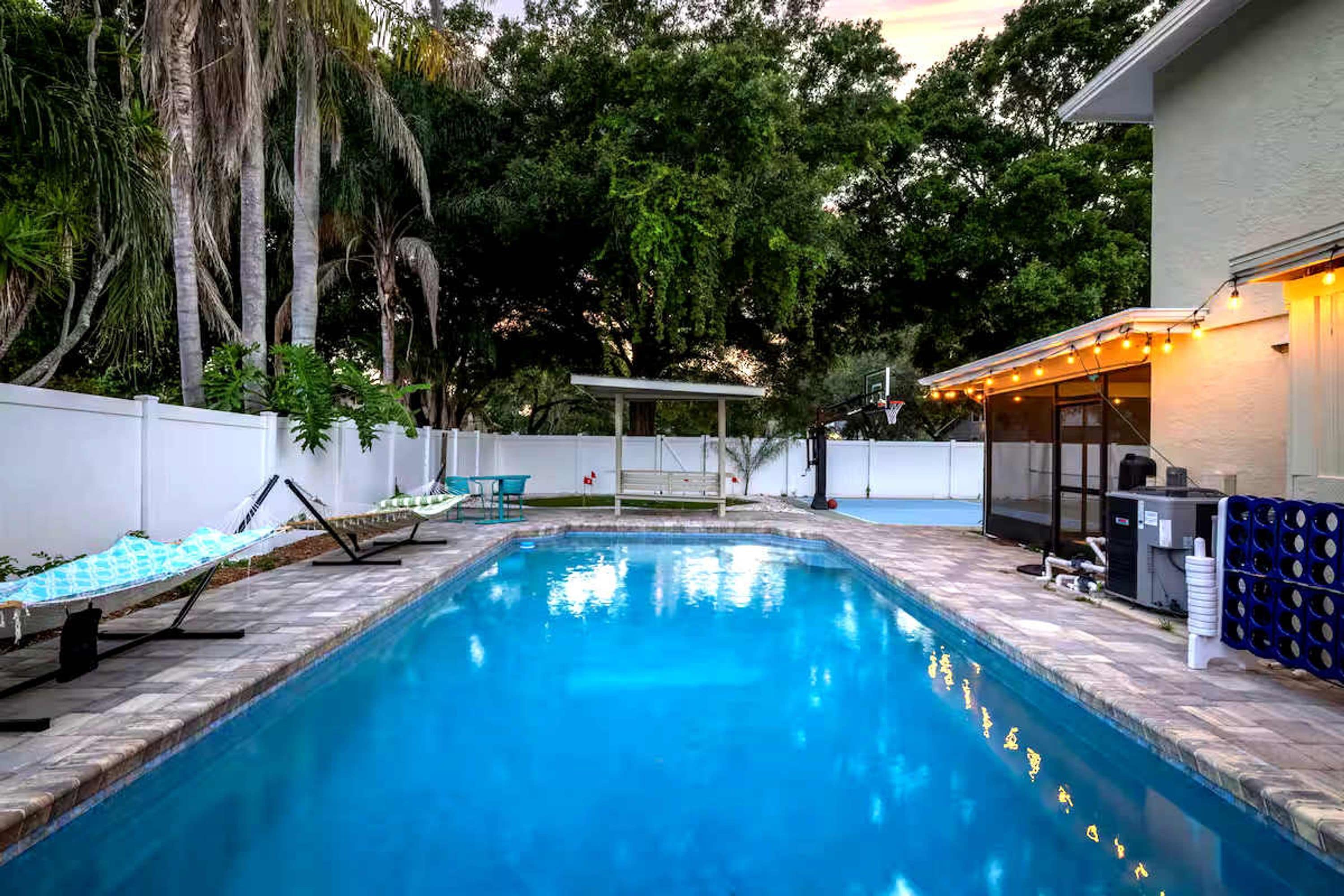 House | 5 bedrooms, Internet