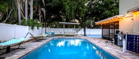 House | 5 bedrooms, Internet