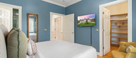 House | 6 bedrooms, high-speed internet