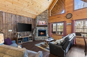 House | 3 bedrooms, high-speed internet