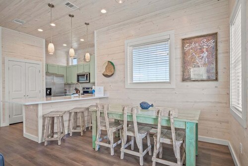 Save The Ales Boardwalk Private Pool Sleeps 10