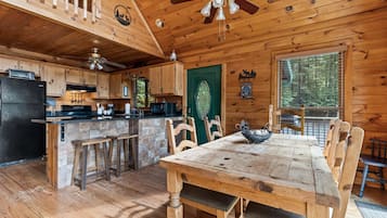 House | 3 bedrooms, high-speed internet