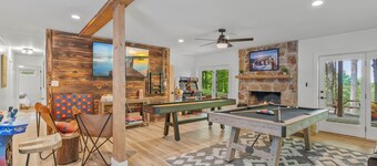 5 Min to Hatley Pointe Apr s Ski Hottub Firepit