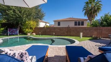 House | 5 bedrooms, Internet