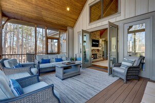House | 4 bedrooms, high-speed internet