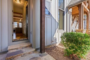 Casa | 4 quartos, acesso à internet de alta velocidade