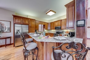 House | 5 bedrooms, high-speed internet - Golden Ridge Lodge - Hot Tub - Games - Mtn Views (Helen)