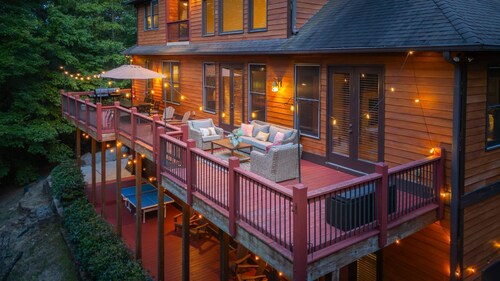Golden Ridge Lodge - Hot Tub - Games - Mtn Views