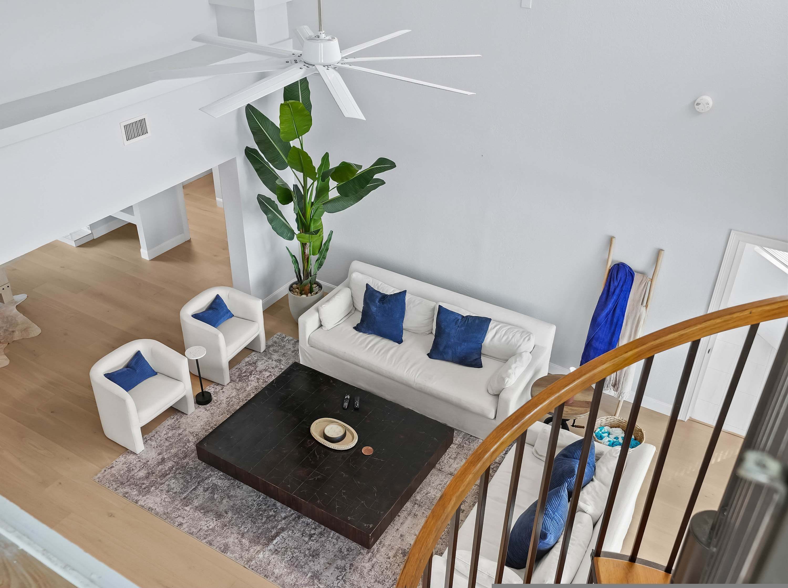 House | 6 bedrooms, high-speed internet