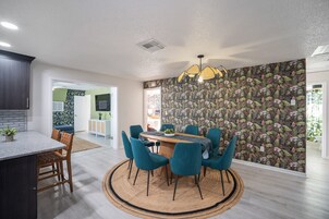 6 habitaciones y acceso a internet 