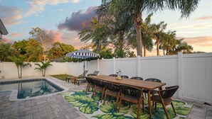 House - Epic Yard Movie Theater Pool Arcade Games (Seminole)