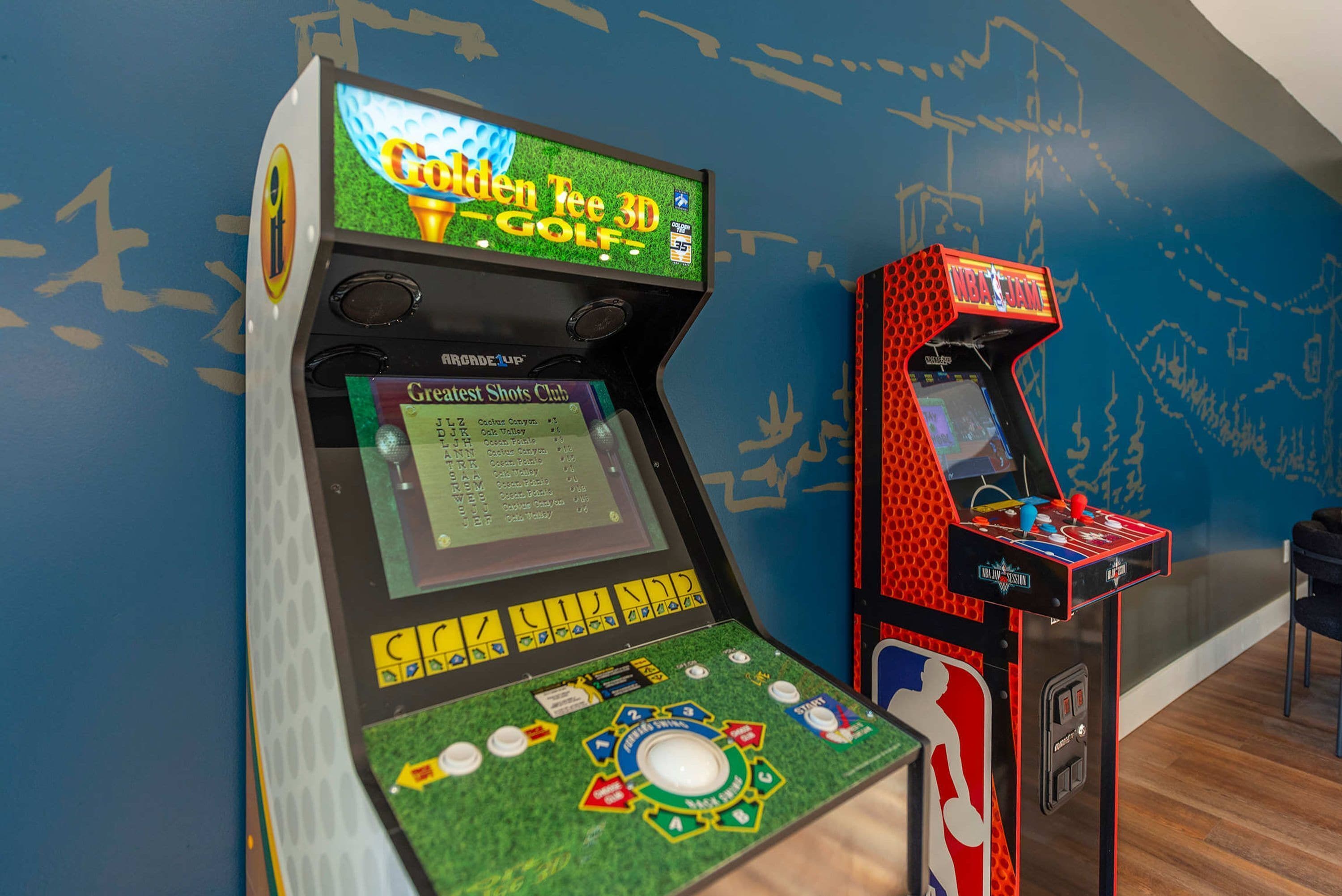 A golf arcade game and an NBA Jam arcade game.