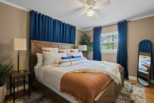 House | 6 bedrooms, high-speed internet