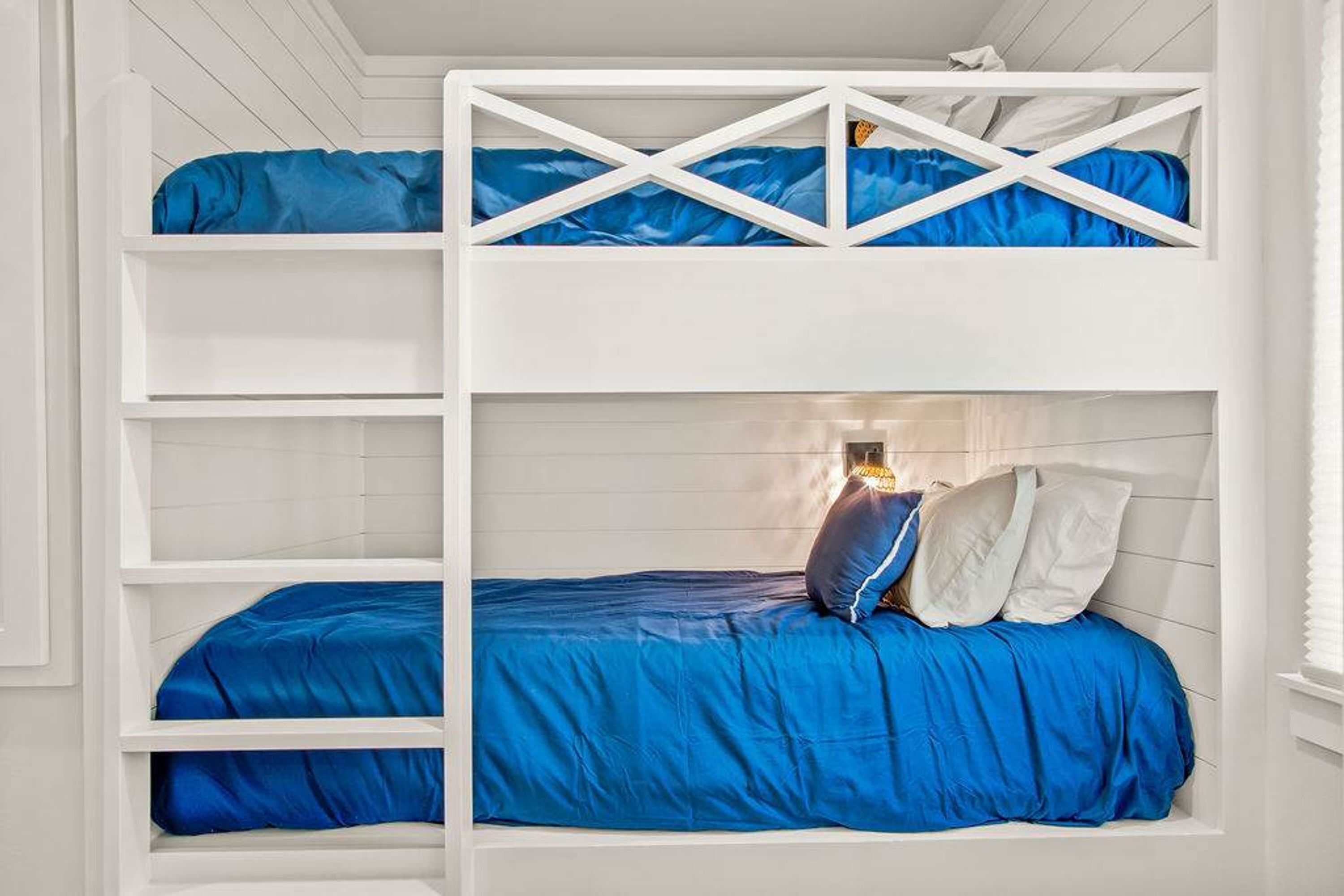House | 2 bedrooms, high-speed internet