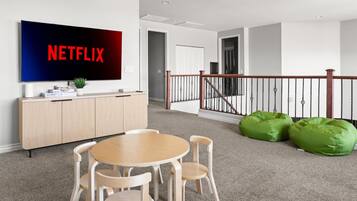 House | 4 bedrooms, high-speed internet
