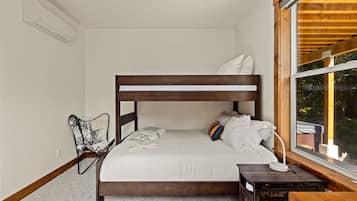 House | 3 bedrooms, high-speed internet