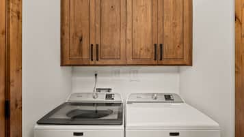 House | 3 bedrooms, high-speed internet