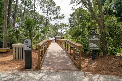 Steps to Beach-hilton Head Condo-pet Friendly