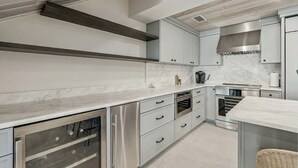 Unclassified image, 4 of 43, button - Beachfront Bliss - Outdoor Pool - Sleeps 6 (Belleair Beach)