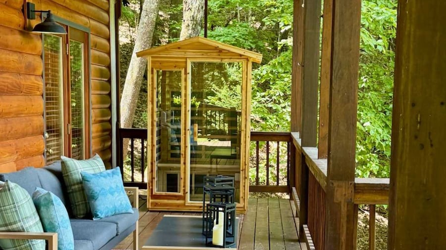 Blue Ridge Treehouse Escape Views Hot Tub