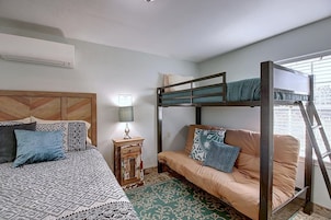House | 1 bedroom, high-speed internet